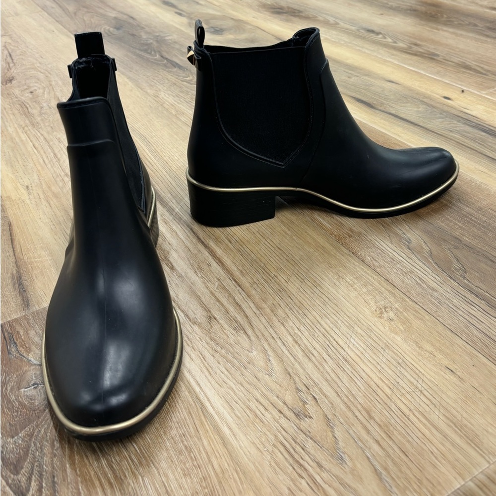 Kate Spade Chelsea boots